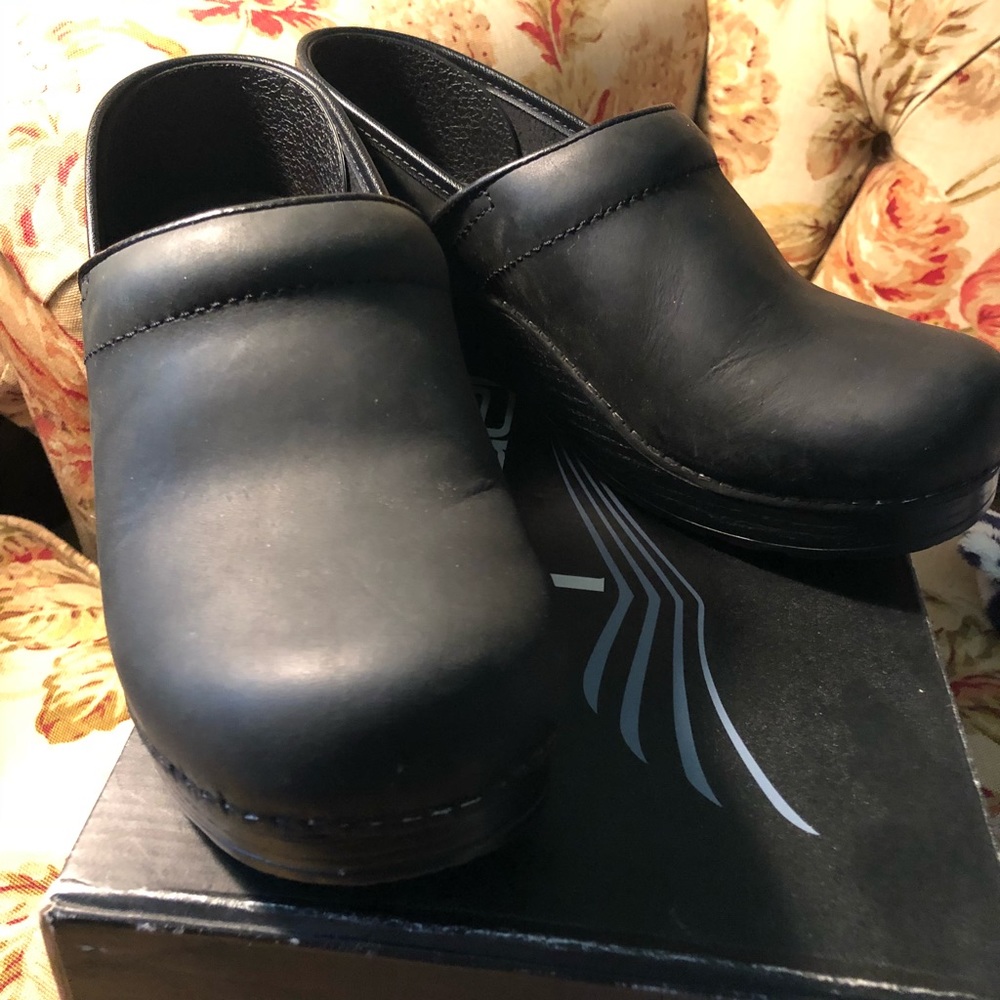 Professional Dansko Black Shoe